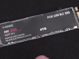 Ƽ300Ԫ4TB SSDջ