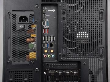 姬小爻 爻-炽刃 主机评测 高端定制性能猛兽 匠心雕琢的硬核战力